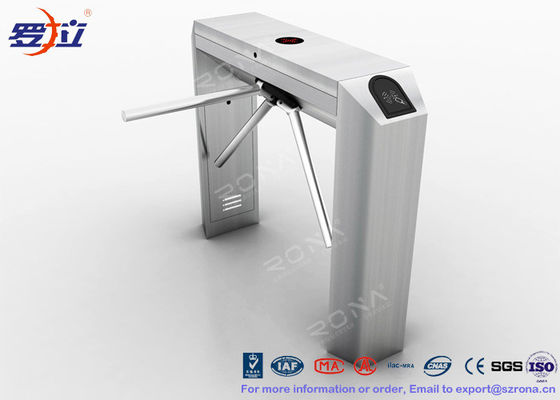 Пешеходный материал снабжения жилищем нержавеющей стали ворот 304 турникета треноги контроля